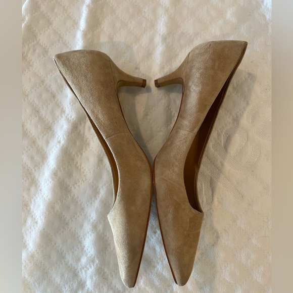 J Crew women’s kitten heels, tan suede leather - Picture 2 of 3